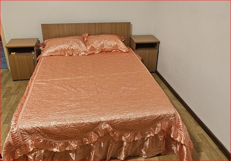 Titan, ofer spre inchiriere garsoniera,